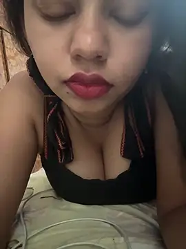 [30 Mar 15:24] Public Show - video by fablelila cam model