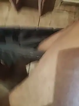 [25 Jun 04:22] Public Show - video by tomeksex1x cam model