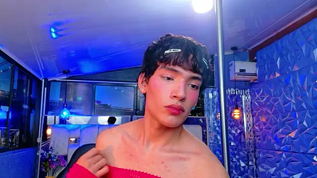 showing ass - video av AlecciaNova cam model