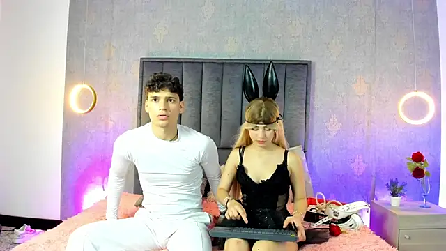 Private Show – video od webkamerové modelky MeilyMuse_Maximus