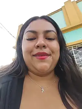 Naughty girl flashing her pussy on the street😈