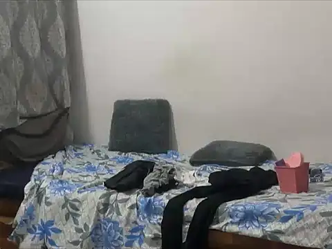 [28 Mar 03:55] Public Show - فيديو من anusissyboy موديل الكام