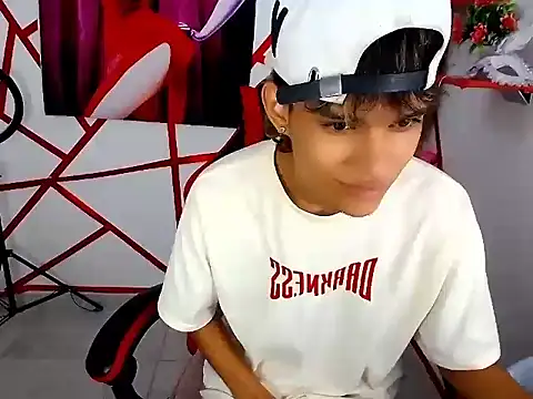 Show CUM - ві део від вебкаммоделі chris_evans77