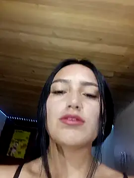 [7 Apr 17:00] Public Show - clip cu carlapardo model videochat