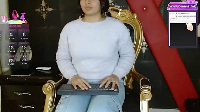 Erotic dance with heels - video by Lucero_paris cam model