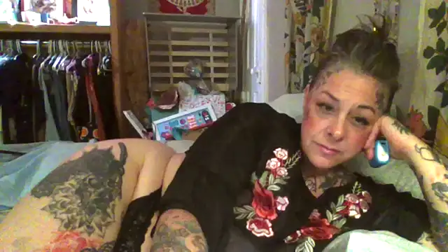 This is how mommy likes it – video od webkamerové modelky Kitty_bang