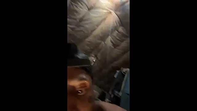 JRNBLU44 adlı kamer modelinin viral videoları:  6479