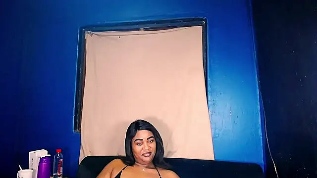 [17 Jun 18:02] Private Show