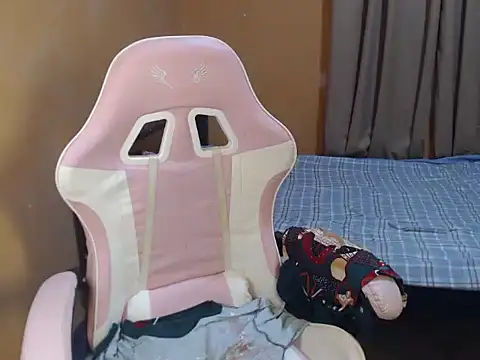 [21 Apr 16:50] Private Show - video oleh yourlenda kamera model