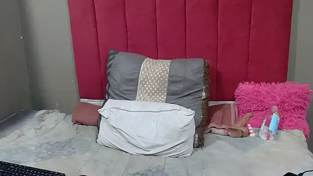 squirt show and flash pussy only pinky - video by PinkyxGodess cam model