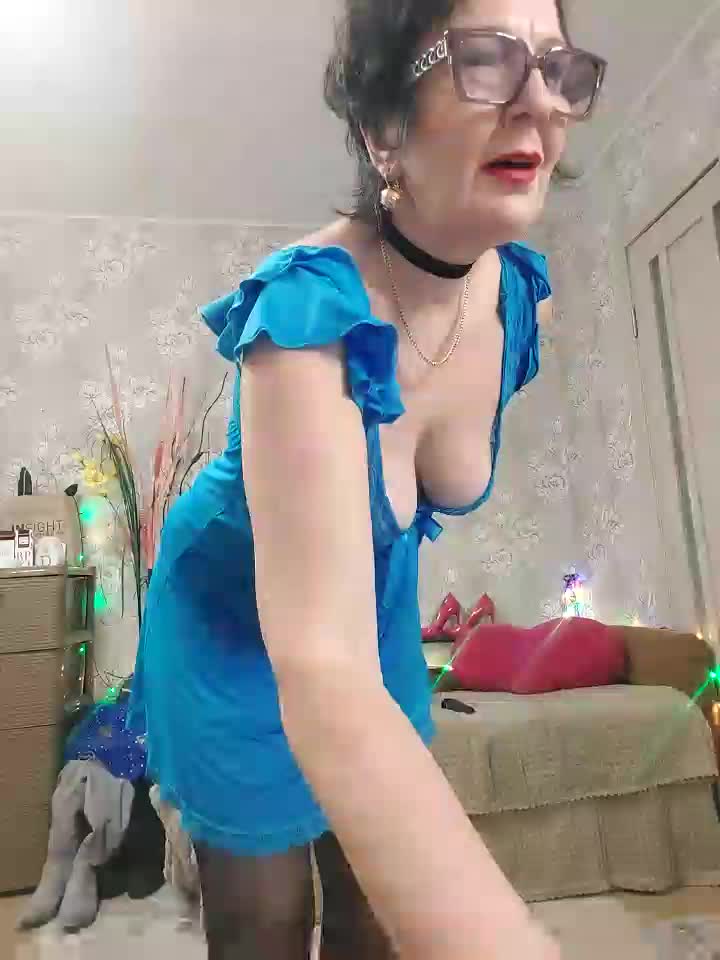 [10 Dec 11:36] Private Show play pussy .ADildo in pussy . Blow job . - ক্যাম মডেল LaliaMia-এর ভিডিও