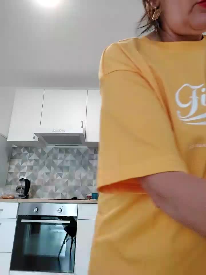 [28 May 07:21] Private Show Black dildo in pussy - ক্যাম মডেল LaliaMia-এর ভিডিও