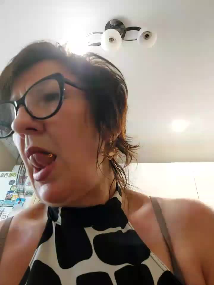 [8 Jul 17:25] Private Show bottle in the ass - ক্যাম মডেল LaliaMia-এর ভিডিও