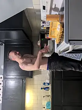 ] Public Show - making dinner and personal ranting - video by SemoLeo22 cam model