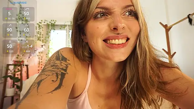 fuck my pussy with dildo untill squirt 💦