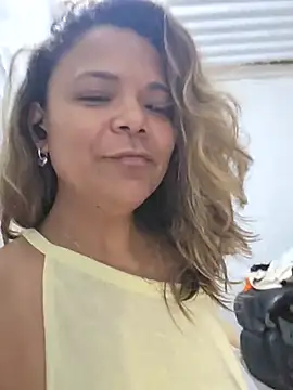 [17 Oct 17:07] Private Show – video af Yagodit cam-model