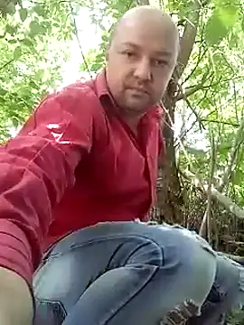 [13 Jun 14:11] Public Show - відео від вебкаммоделі Luceriusbigass