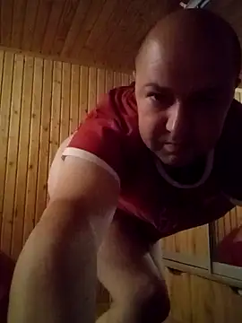 [20 Jun 22:24] Public Show Big butt - Luceriusbigass 캠 모델의 동영상