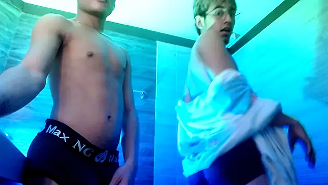 WHERE DO YOU WANT THE MILK, MY BITCH? - vídeo de la modelo de cam Juan_saul1