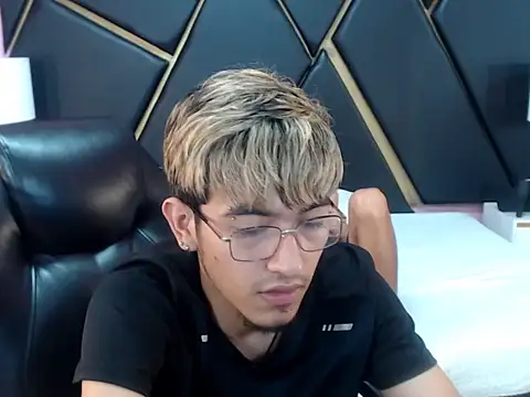 RIMJOB / FRESNCH KISS / LICK ARMPITS – видео вебкам-модели Juan_saul1