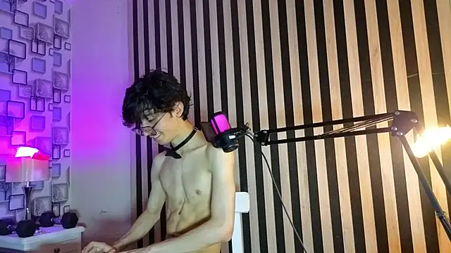 pvt for u guys hot - video by Twink_Sebas7 cam model