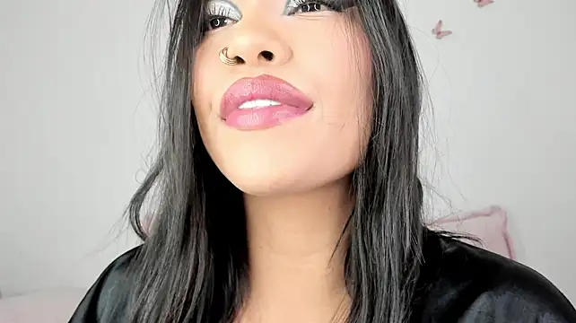 sexy lips – video od webkamerové modelky kim_mouth17