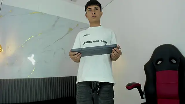 My first show - video van SantiagoCool cam-model