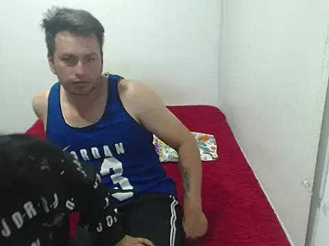 [12 Apr 23:52] Private Show - video van Doopingsex69 cam-model