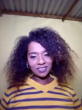 FUCKING THIS HAIRY PUSSY 😍