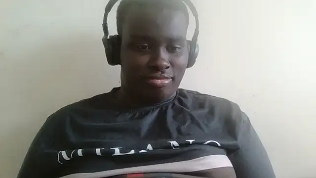 [21 Aug 18:09] Private Show - video di KIngAtlasMensah modella di cam