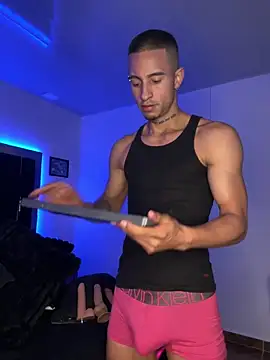 🥵🍑 - clip cu willclayy model videochat
