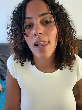 Naked Ass Shake / Pussy Tease 😮‍💨