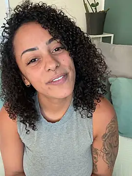 Watch me make myself cum 😼