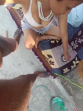 Outdoor Blow Job By Both Girls