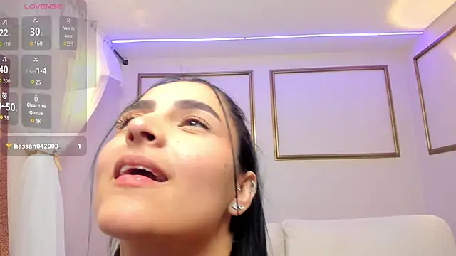 My hard moans very loud can make you cum fast - 視頻由 MiaLiore_ 主播提供