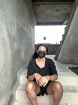 blowjob outside side stairs open outdoor - Video von Janvimoon Cam-Model