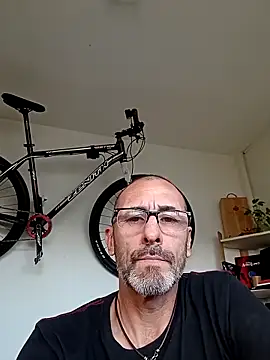 [21 Apr 17:13] Public Show - video by tarko_ cam model