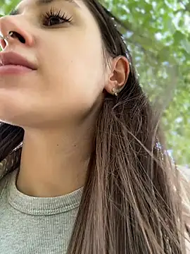 finger in the pussy🤫 - video by BOOMFOXY cam model