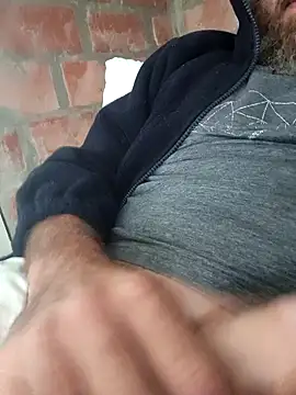 Horny again - video di cocky81022 modella di cam