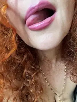 [21 Oct 12:06] Private Show - video di kisulya modella di cam