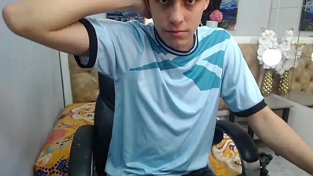 dance show+ naked show+ naked dancing + masturbating dancing + cum show - video by Ethanx18_ cam model