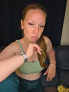 Outfit Change + Glass Dildo Masturbation 😏