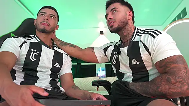sucking to the bottom - tony_newmen adlı kamera modelinin videosu