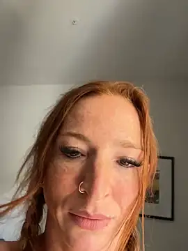 ich rauche eine mit dir und fick mich dabei - Video von Sexy-Rachel Cam-Model
