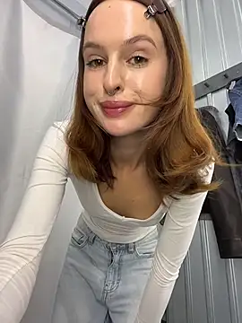 💦VERY HOT💦Double squirt in a public fitting room