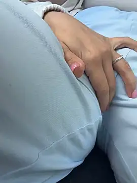 PUSSY MASSAGE OF A STRANGER GIRL + HE LICKS MY NIPPLES IN THE CAR IN THE PARKING LOT