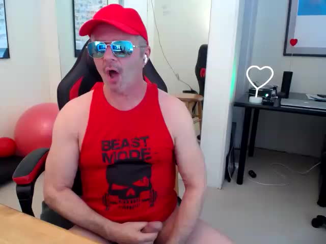Private Show Jan 9 "Beast Mode" Fuck Myself With A Dildo and Squirt For A Fan - วิดีโอโดย hotdadbod โมเดลแคม