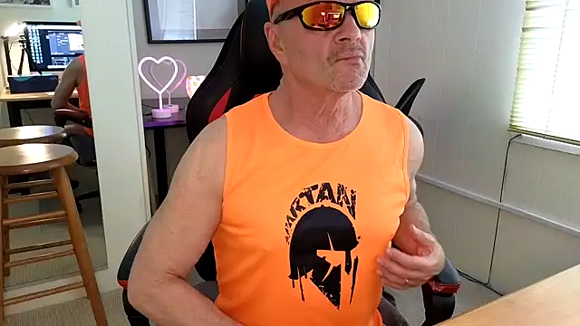 [12 Feb 13:37] Private Show Feb. 12 Orange Cap Get Naked for a fan and Squirt Cum Hard - vídeo de hotdadbod modelo de câmara