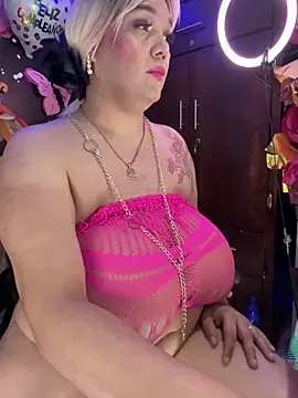 play fat body - video DirtyKhloy kameramallilta