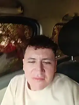 Foot sucking with saliva and squirting in the car